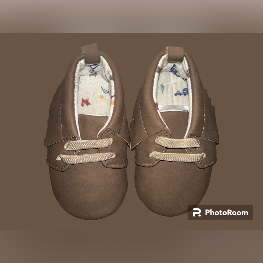 Crib shoes